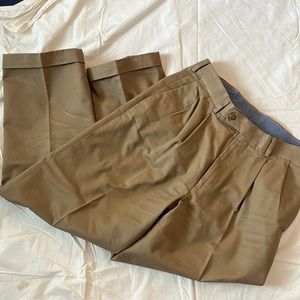 Men’s Pleat Front Khakis